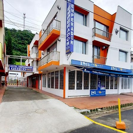 Hotel Emperador Barbosa  Buitenkant foto