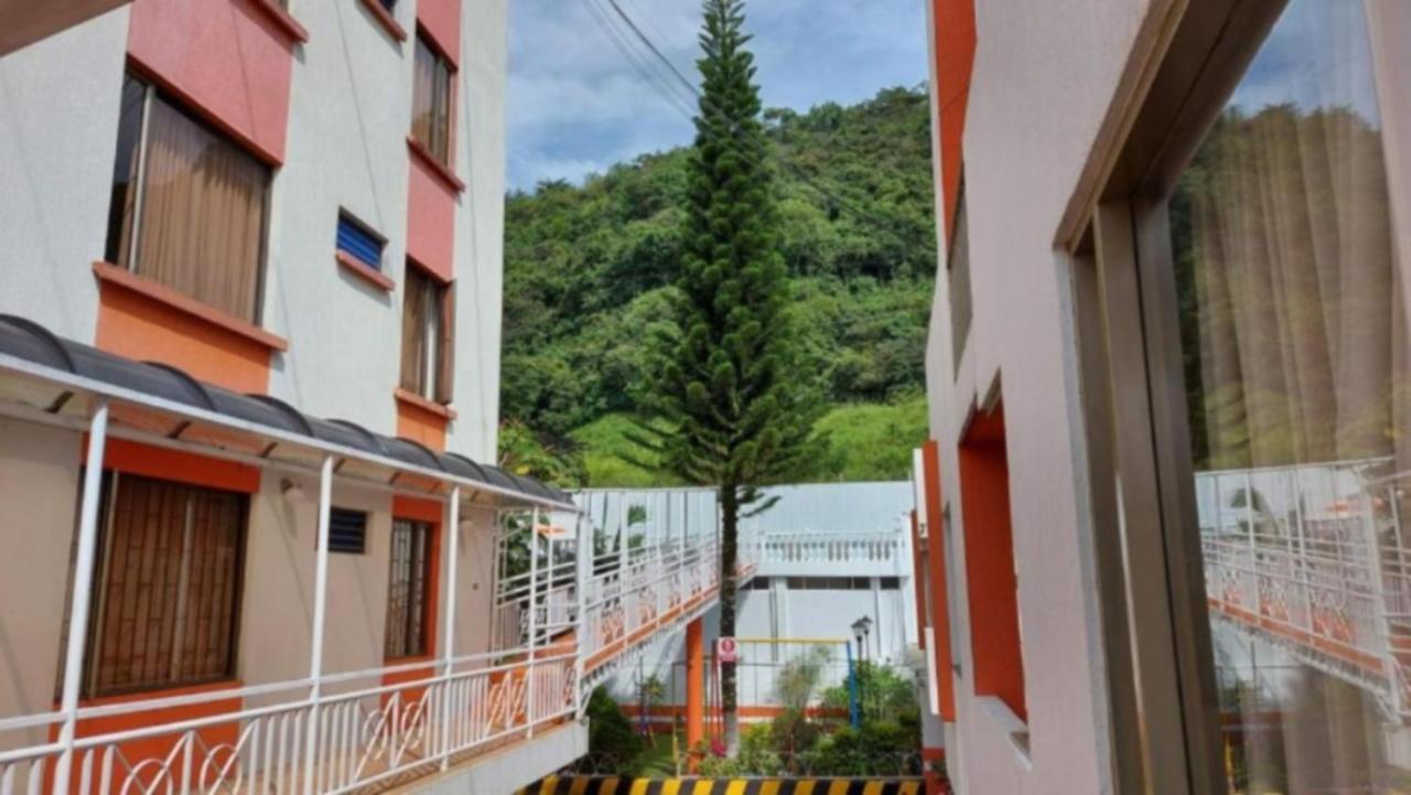 Hotel Emperador Barbosa  Buitenkant foto