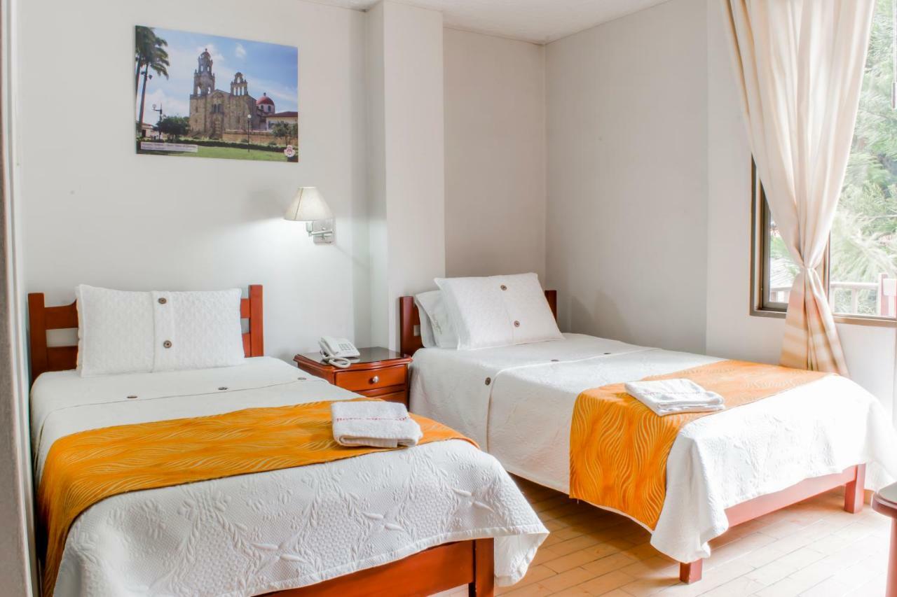 Hotel Emperador Barbosa  Kamer foto